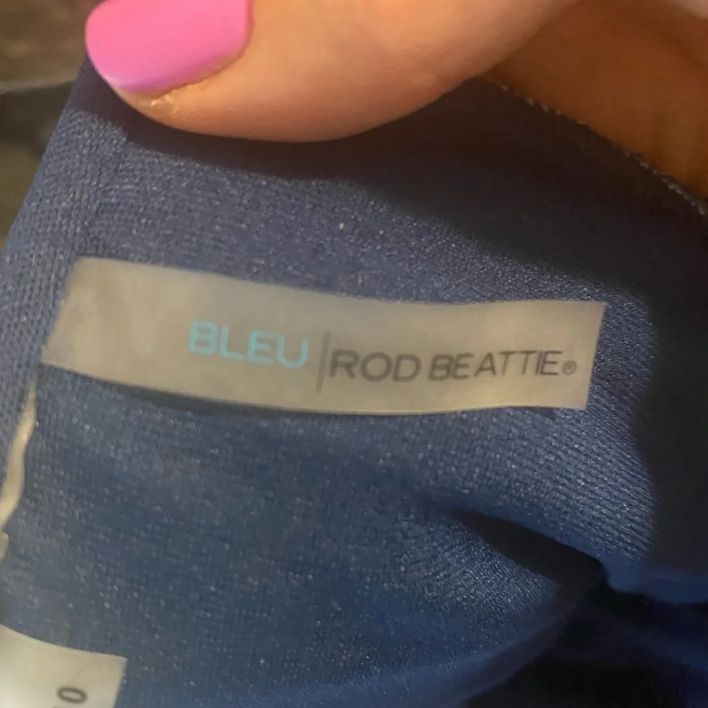 Bleu Rod Beattie tropical style